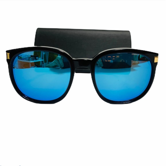 WILDFOX Geena Mirrored Square Sunglasses - Picture 3 of 7